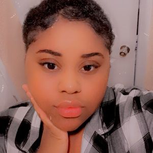 Meet your Posher, Tanis